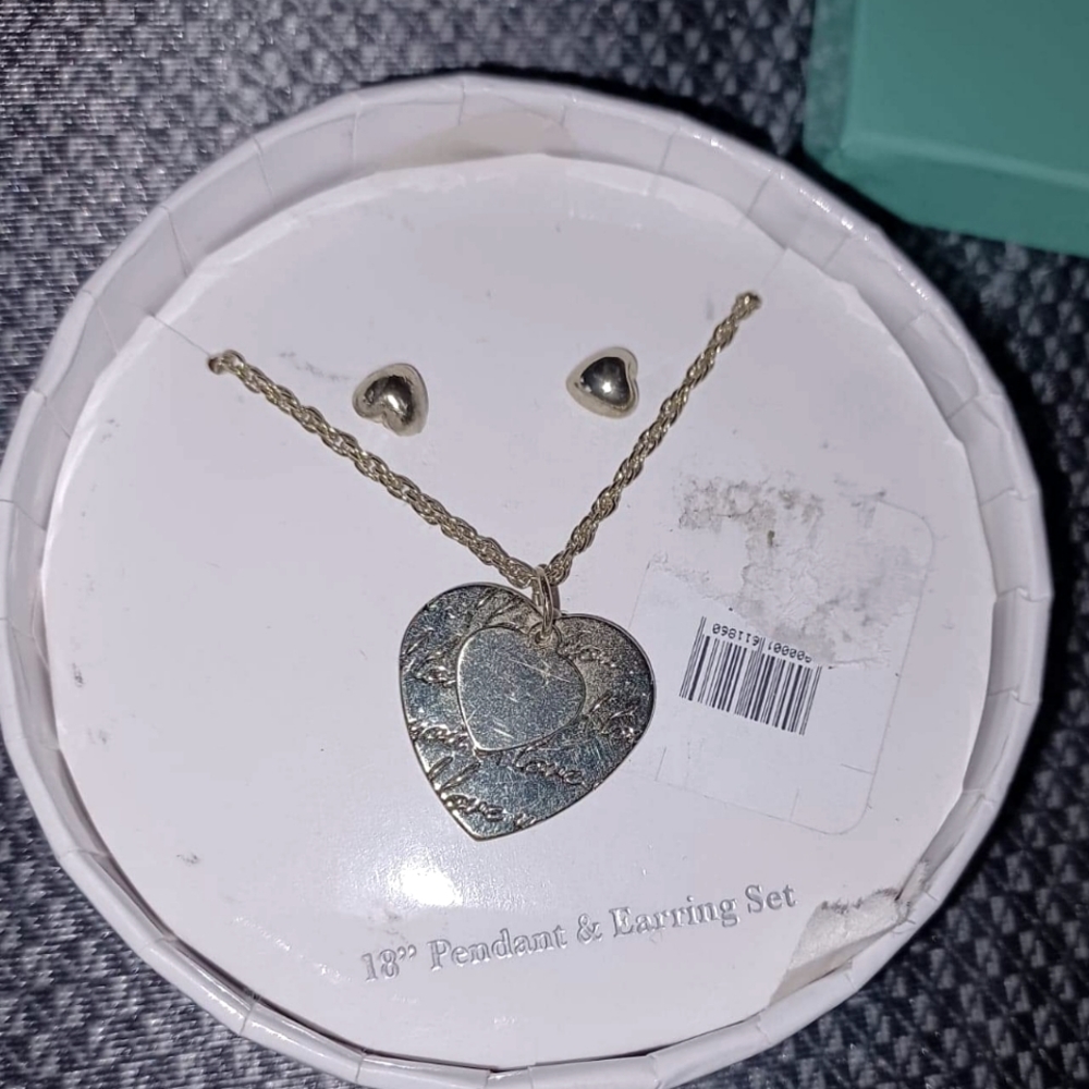 I love You Gold colored Neclace and Earrings Set